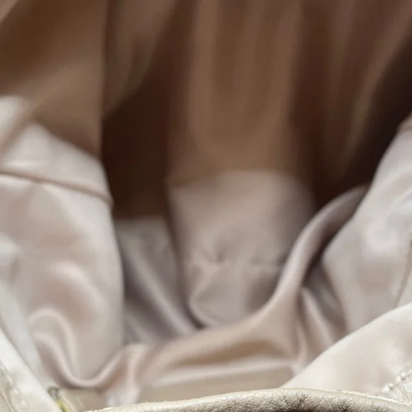 Coach Madison Op Art Pearl Phoebe Elegant Beige Shoulder Bag J1393-27848 Coach - Picture 3 of 10